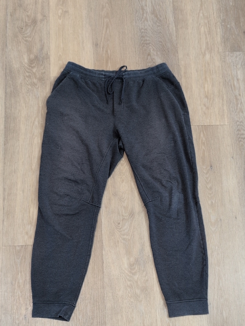 Lululemon Gray Men’s Jogger Pants Size L